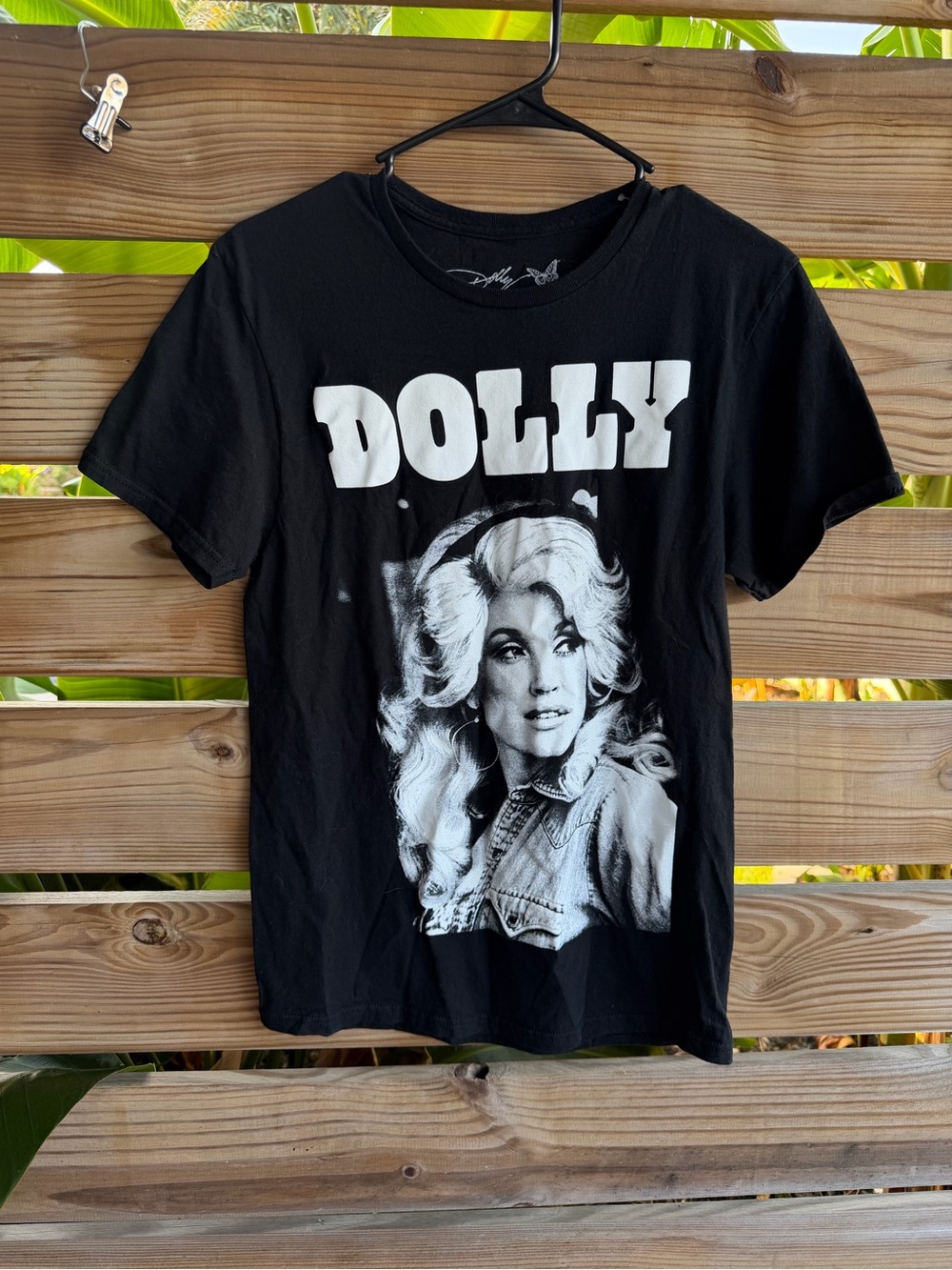 Dolly Graphic Short Sleeve Tee - Black